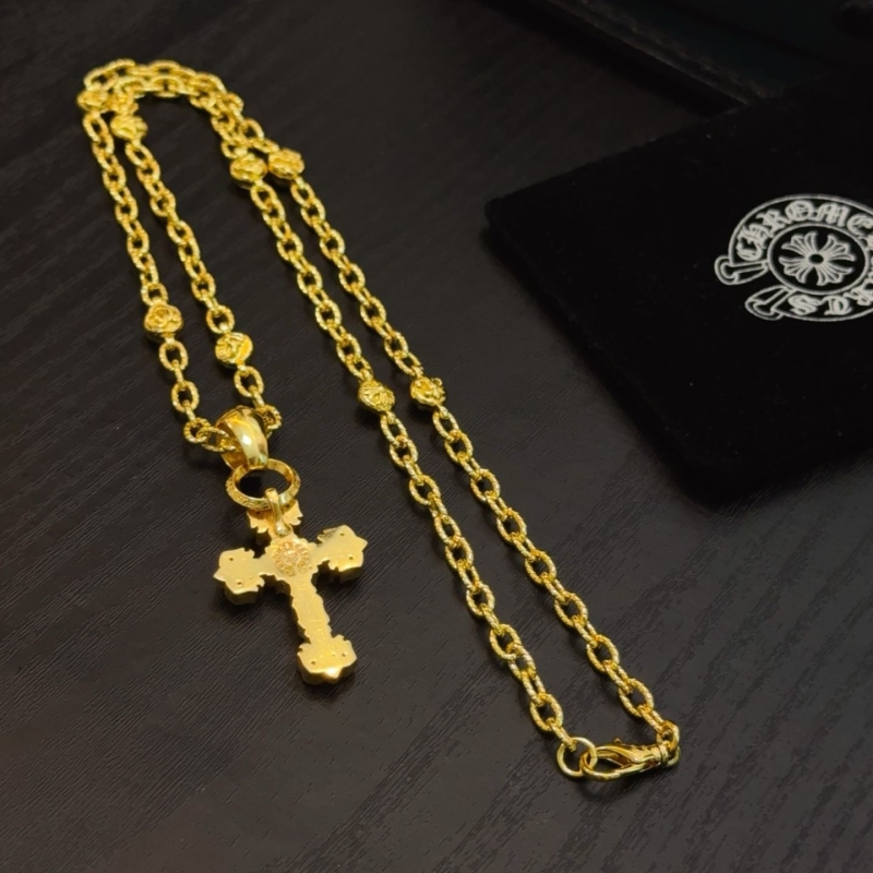 Ch*0me He**ts necklaces